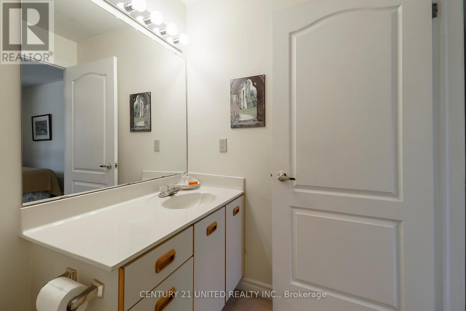 2 - 680 Whitaker Street, Peterborough East (North), Ontario  K9H 7J9 - Photo 15 - X12293866