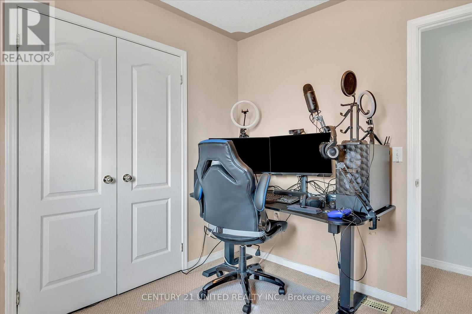 610 Clancy Crescent, Peterborough West (South), Ontario  K9K 2S2 - Photo 33 - X12293915