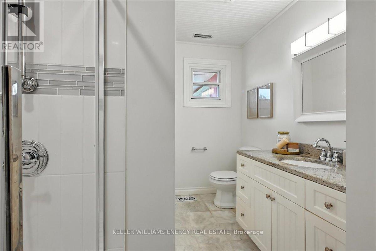 76 Maple Crescent, Peterborough West (North), Ontario  K9J 6V5 - Photo 16 - X12293922