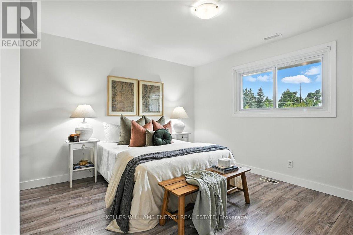 76 Maple Crescent, Peterborough West (North), Ontario  K9J 6V5 - Photo 17 - X12293922