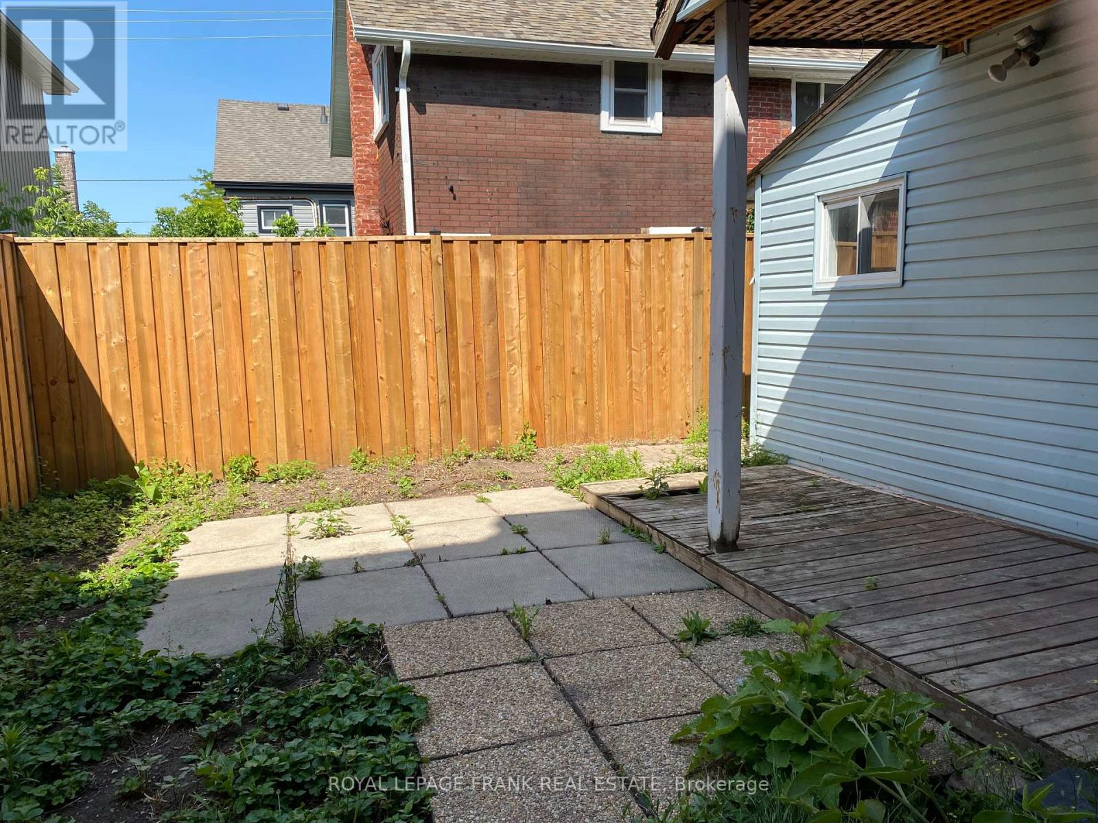 297 Sherbrooke Street, Peterborough Central (North), Ontario  K9J 2N7 - Photo 16 - X12293971