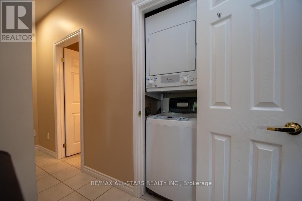 28 Ellis Crescent, Kawartha Lakes (Lindsay), Ontario  K9V 0A5 - Photo 10 - X12294002