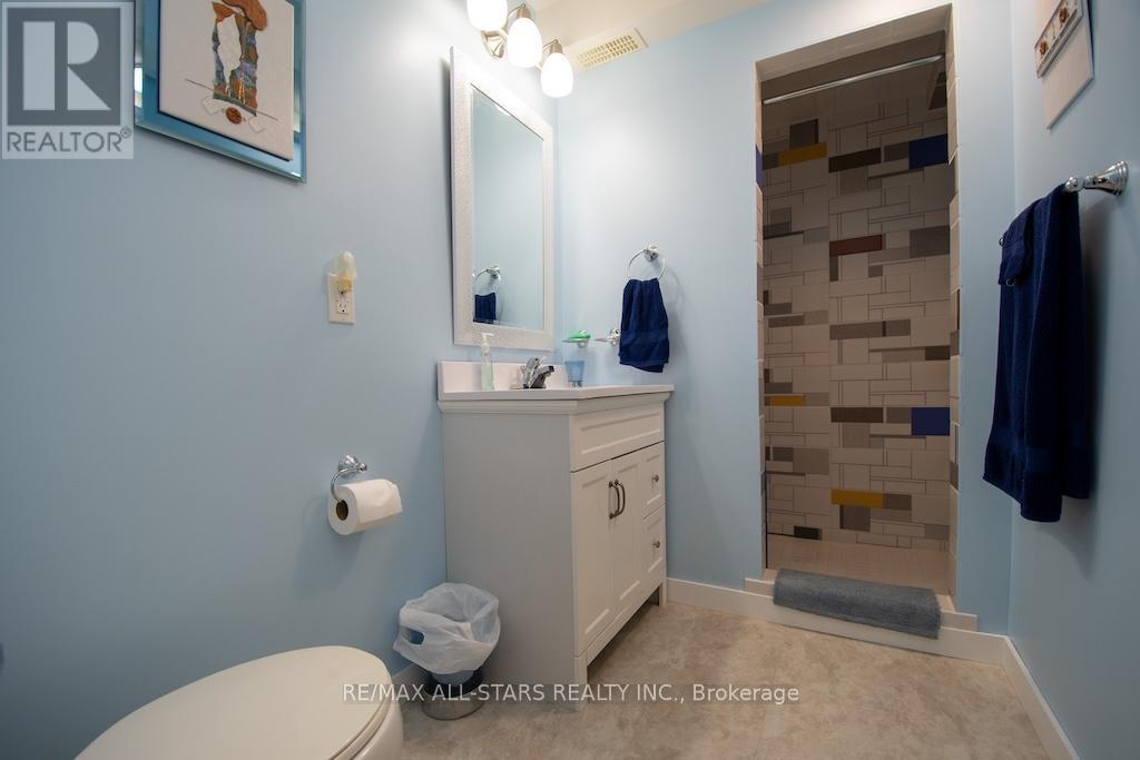 28 Ellis Crescent, Kawartha Lakes (Lindsay), Ontario  K9V 0A5 - Photo 34 - X12294002