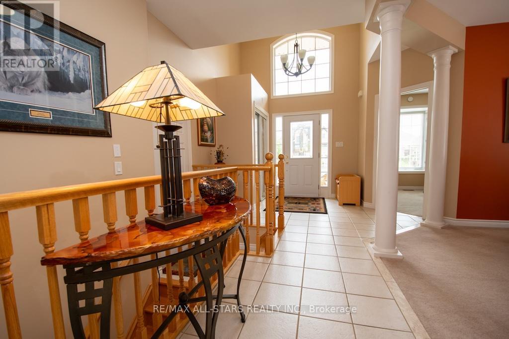 28 Ellis Crescent, Kawartha Lakes (Lindsay), Ontario  K9V 0A5 - Photo 6 - X12294002