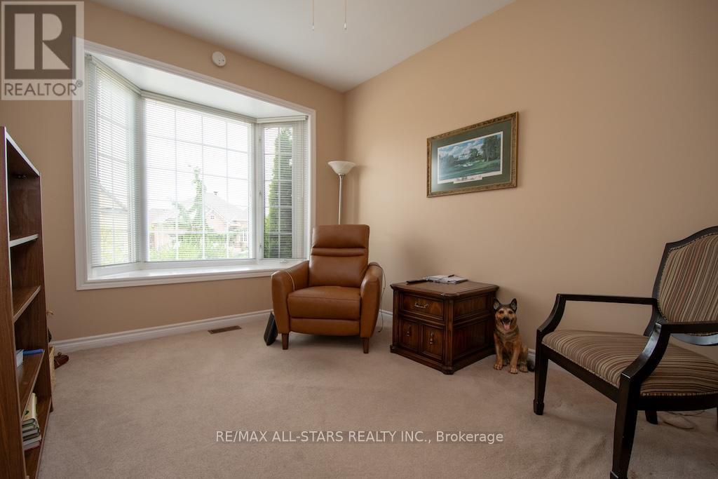 28 Ellis Crescent, Kawartha Lakes (Lindsay), Ontario  K9V 0A5 - Photo 7 - X12294002