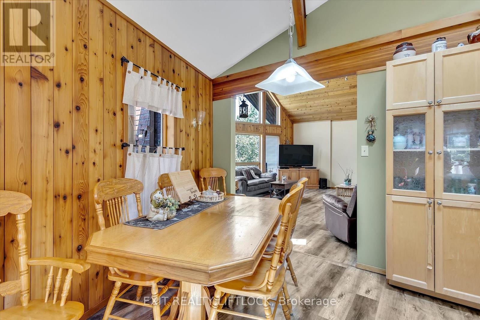 25 Balsam Road, Kawartha Lakes (Fenelon), Ontario  K9V 4R6 - Photo 11 - X12294236