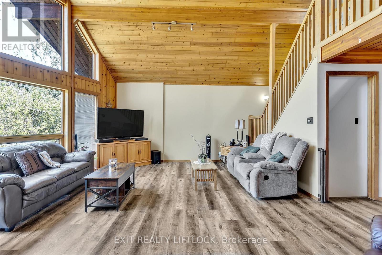 25 Balsam Road, Kawartha Lakes (Fenelon), Ontario  K9V 4R6 - Photo 14 - X12294236