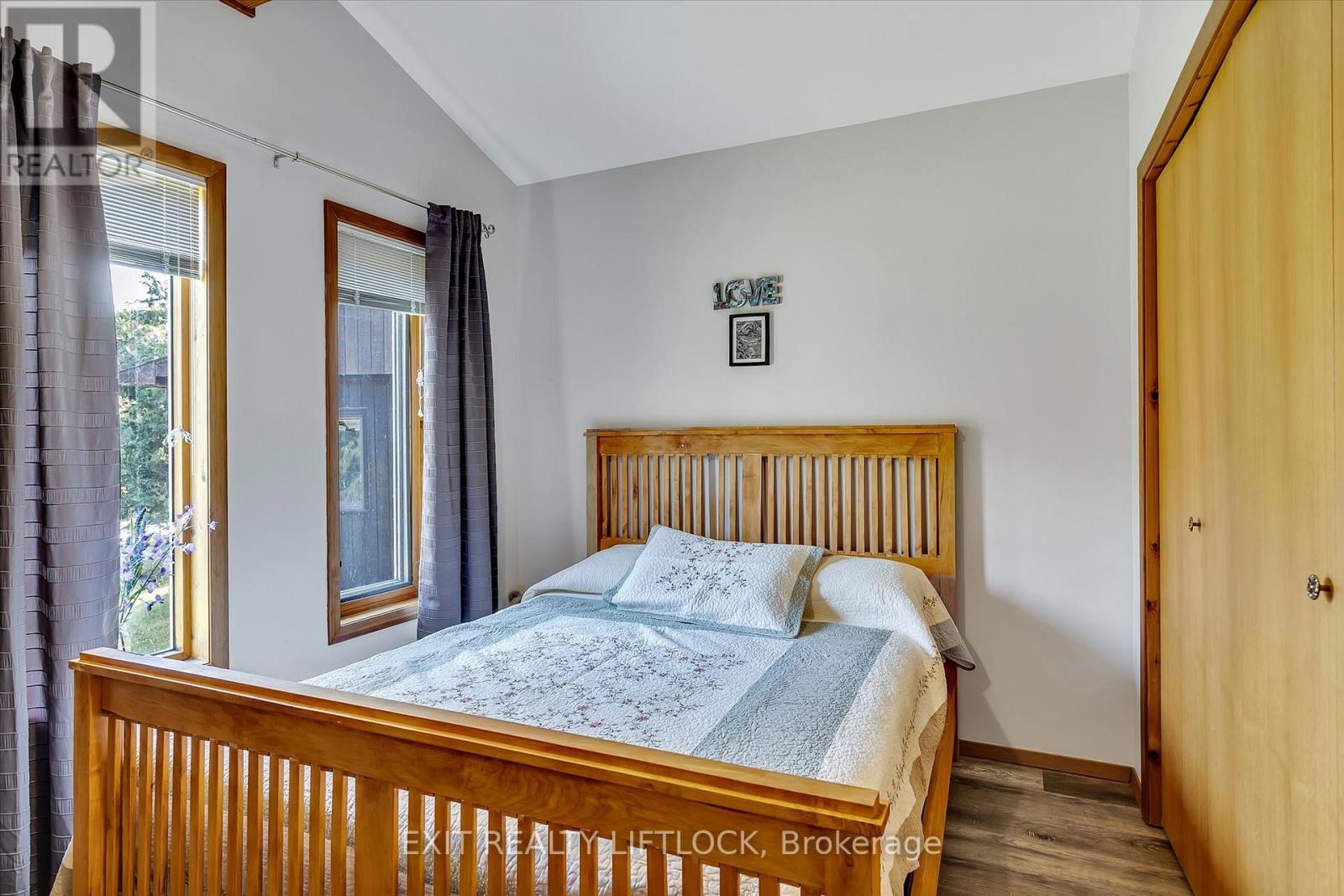 25 Balsam Road, Kawartha Lakes (Fenelon), Ontario  K9V 4R6 - Photo 20 - X12294236