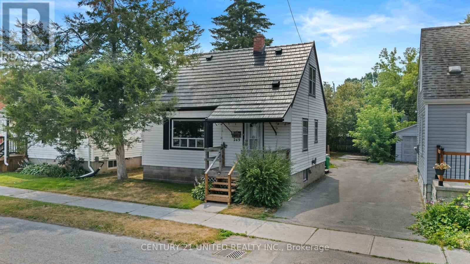 249 WOODBINE AVENUE, peterborough east (central), Ontario