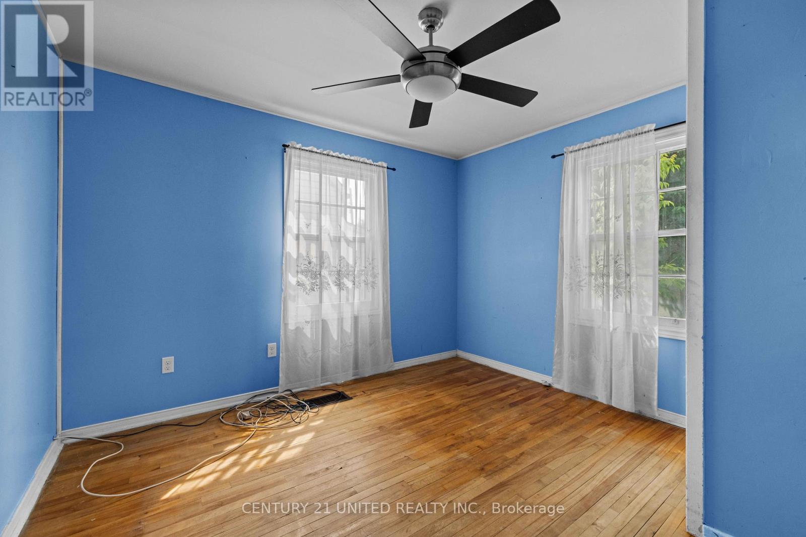 249 Woodbine Avenue, Peterborough East (Central), Ontario  K9H 1N8 - Photo 12 - X12294250