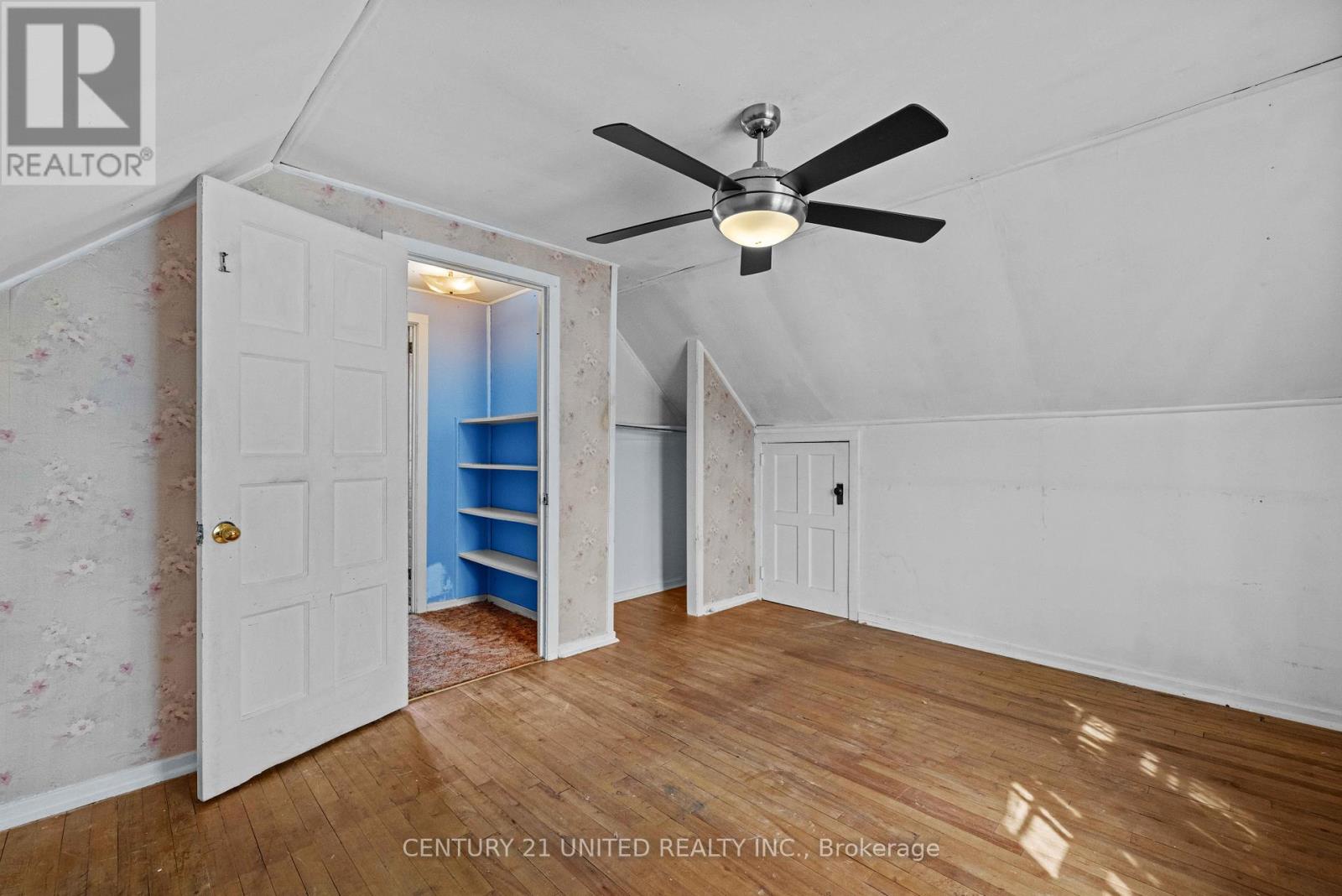 249 Woodbine Avenue, Peterborough East (Central), Ontario  K9H 1N8 - Photo 17 - X12294250