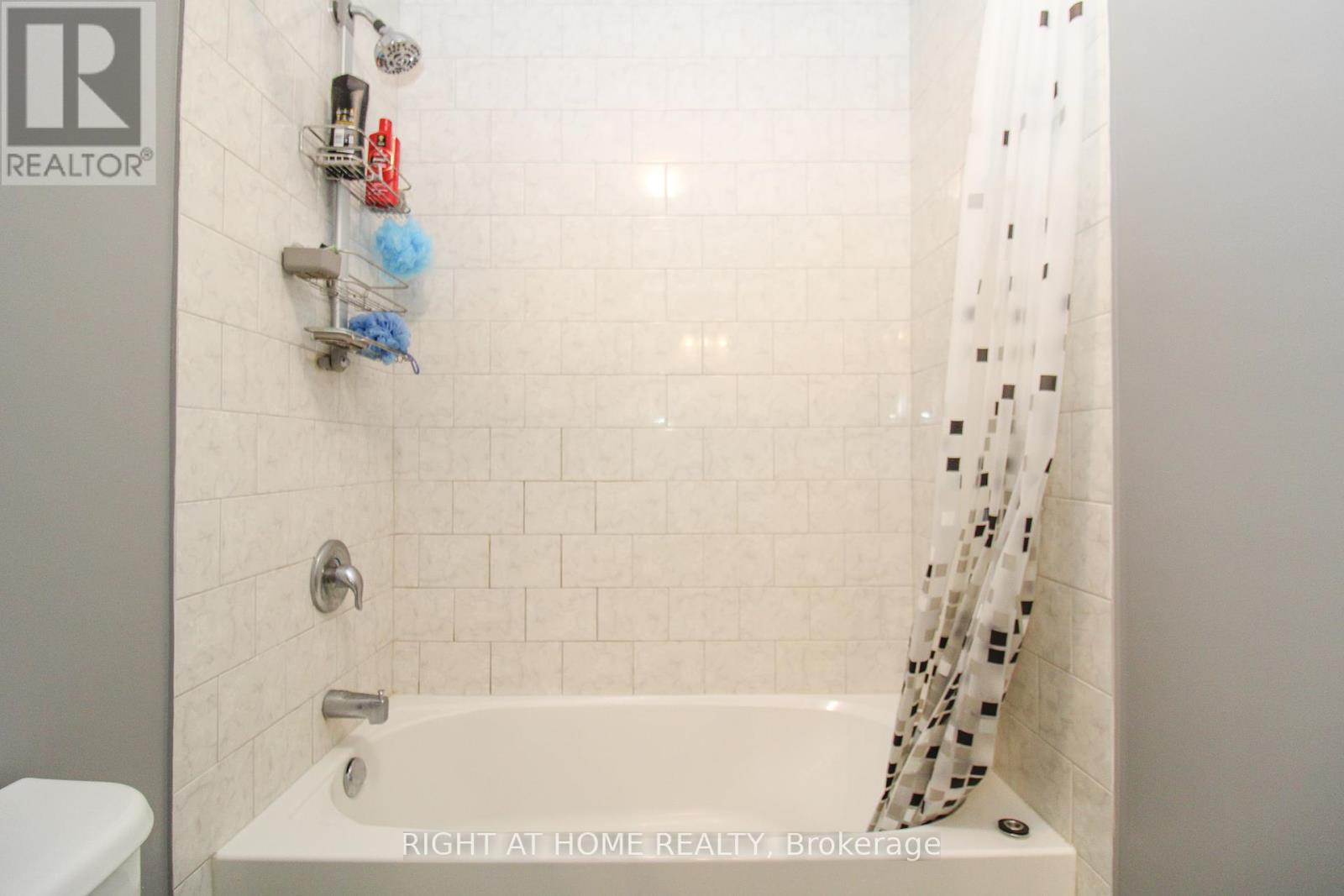 518 Joslin Street, Peterborough North (North), Ontario  K9J 6X3 - Photo 27 - X12294314