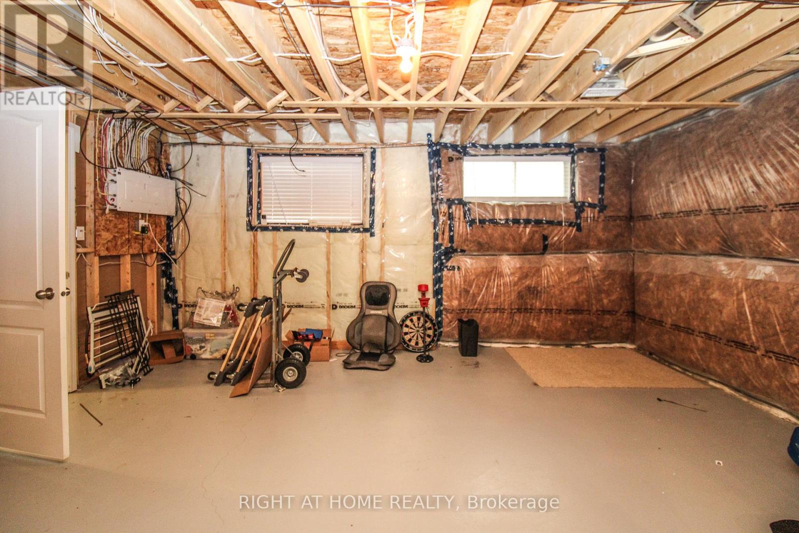518 Joslin Street, Peterborough North (North), Ontario  K9J 6X3 - Photo 34 - X12294314