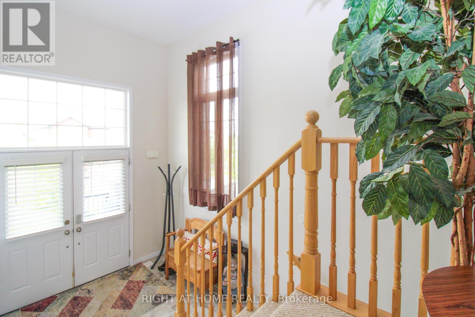 518 Joslin Street, Peterborough North (North), Ontario  K9J 6X3 - Photo 9 - X12294314