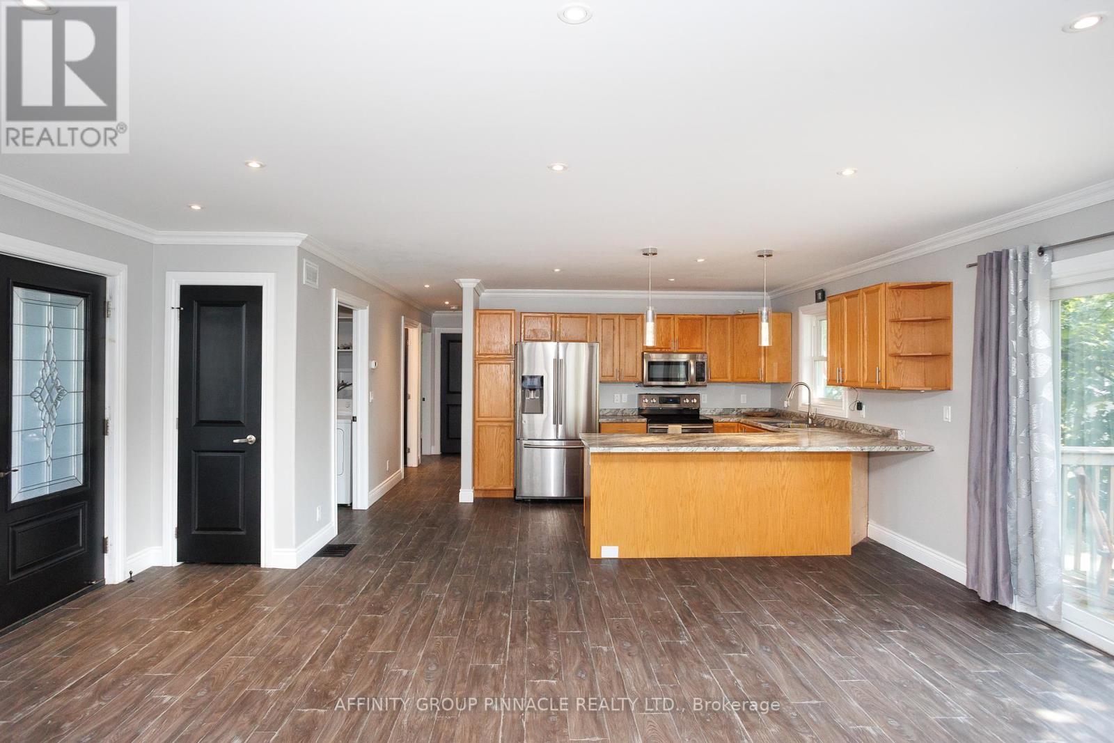 3 Duke Street, Kawartha Lakes (Lindsay), Ontario  K9V 2K5 - Photo 19 - X12294899
