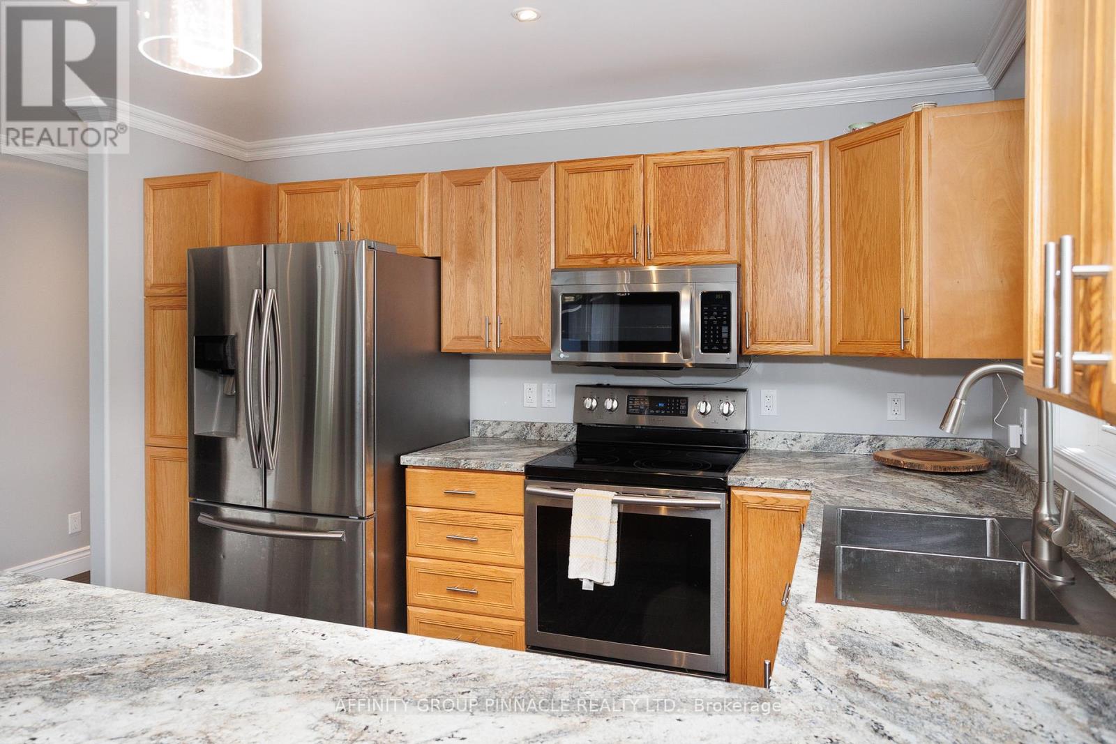 3 Duke Street, Kawartha Lakes (Lindsay), Ontario  K9V 2K5 - Photo 21 - X12294899