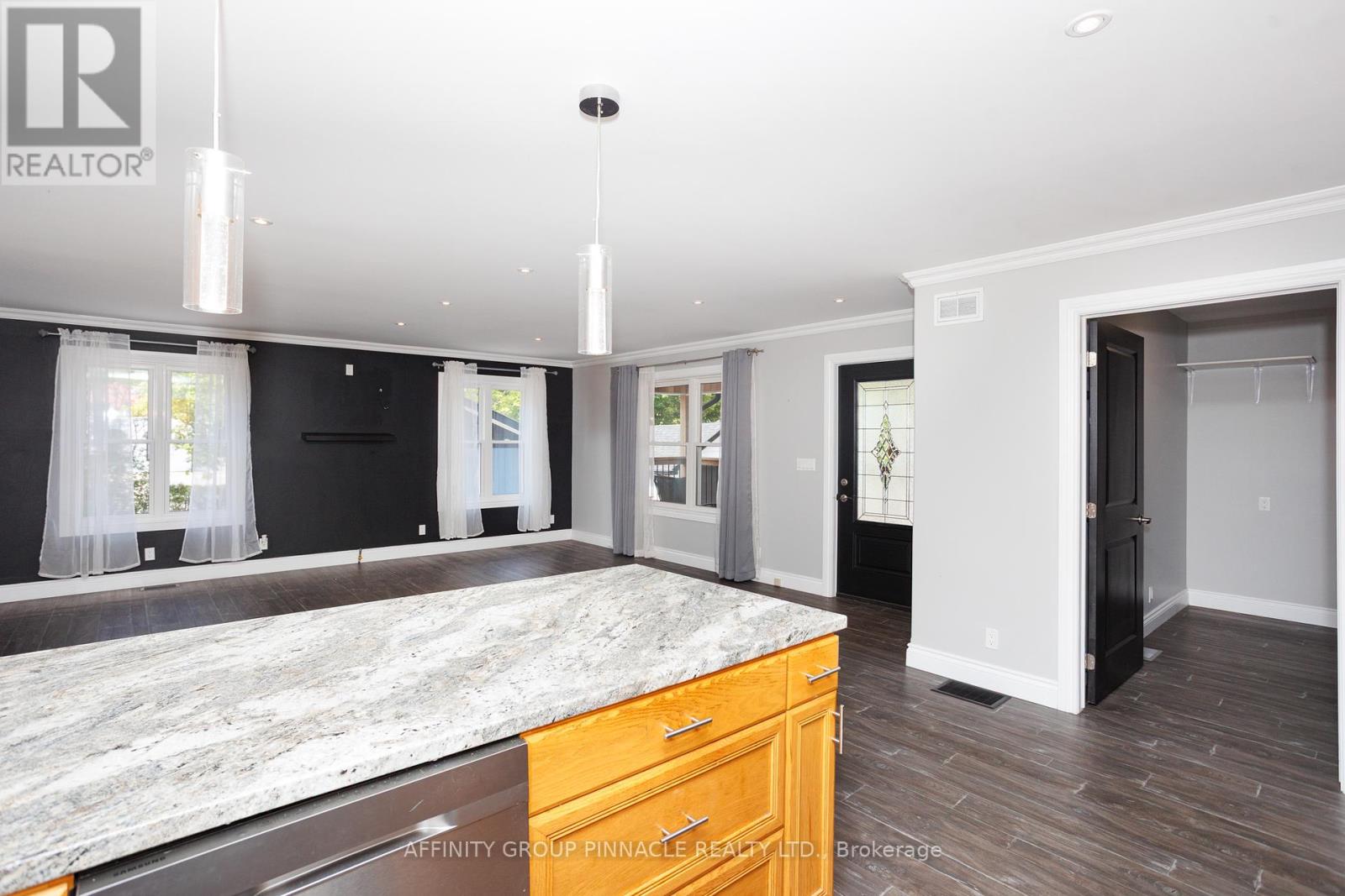 3 Duke Street, Kawartha Lakes (Lindsay), Ontario  K9V 2K5 - Photo 27 - X12294899