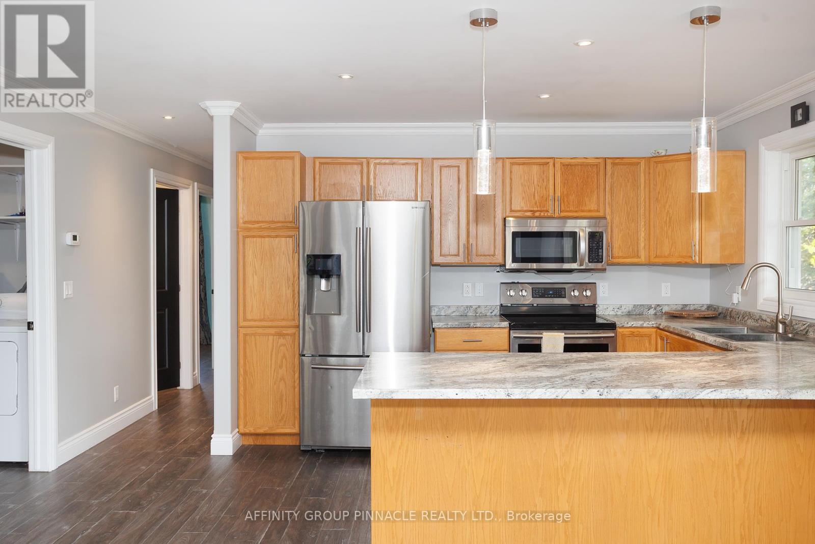 3 Duke Street, Kawartha Lakes (Lindsay), Ontario  K9V 2K5 - Photo 28 - X12294899