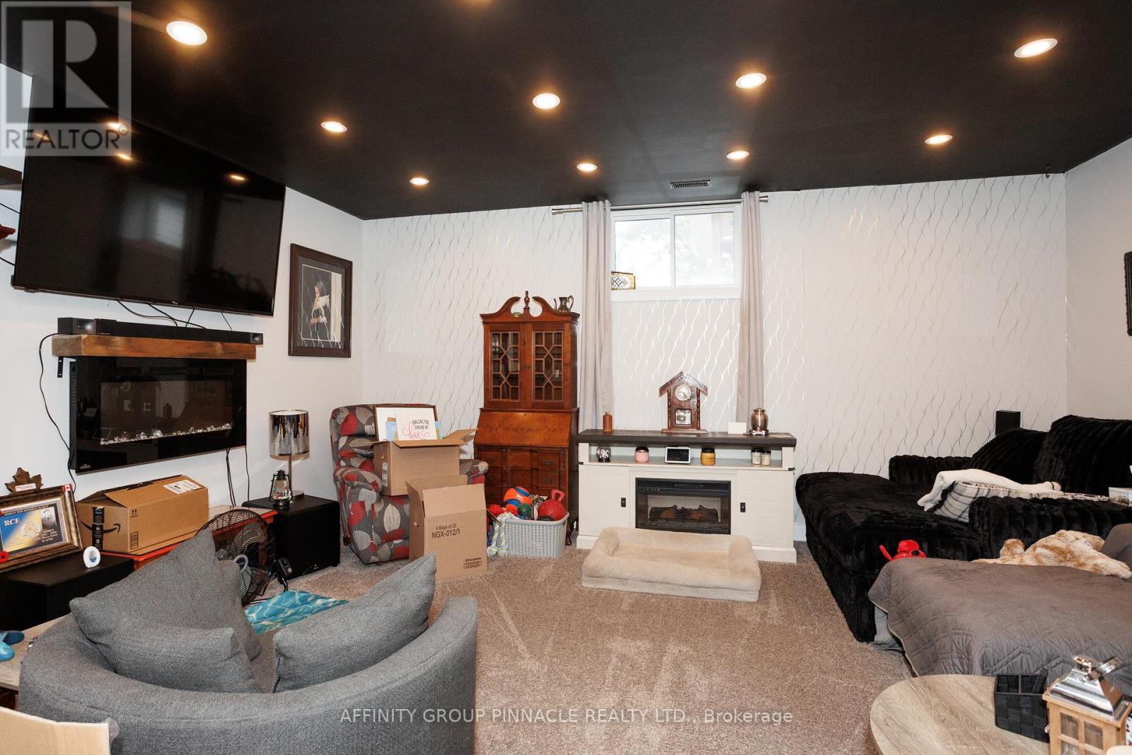 3 Duke Street, Kawartha Lakes (Lindsay), Ontario  K9V 2K5 - Photo 36 - X12294899