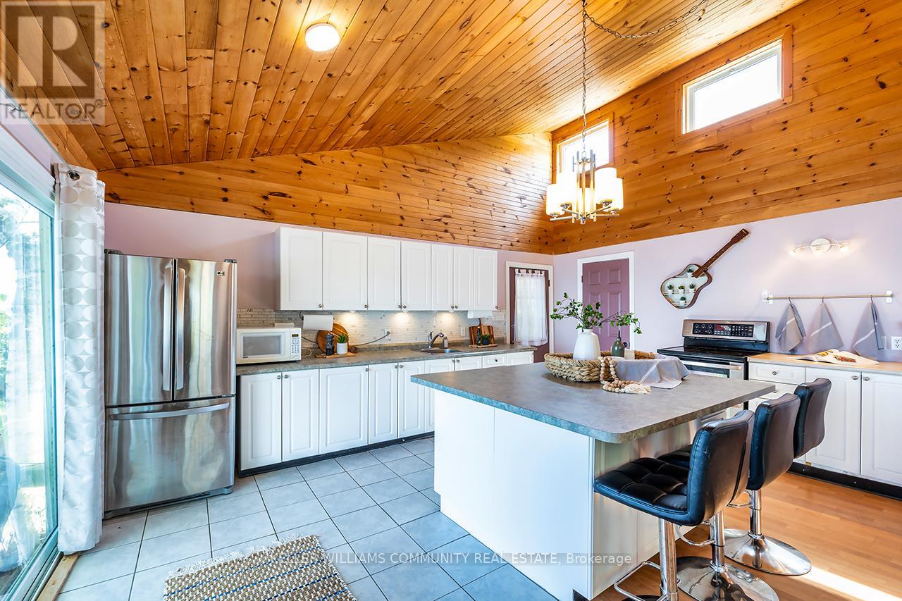 1370 Dunmanus Drive, Selwyn, Ontario  K0L 1T0 - Photo 22 - X12295585