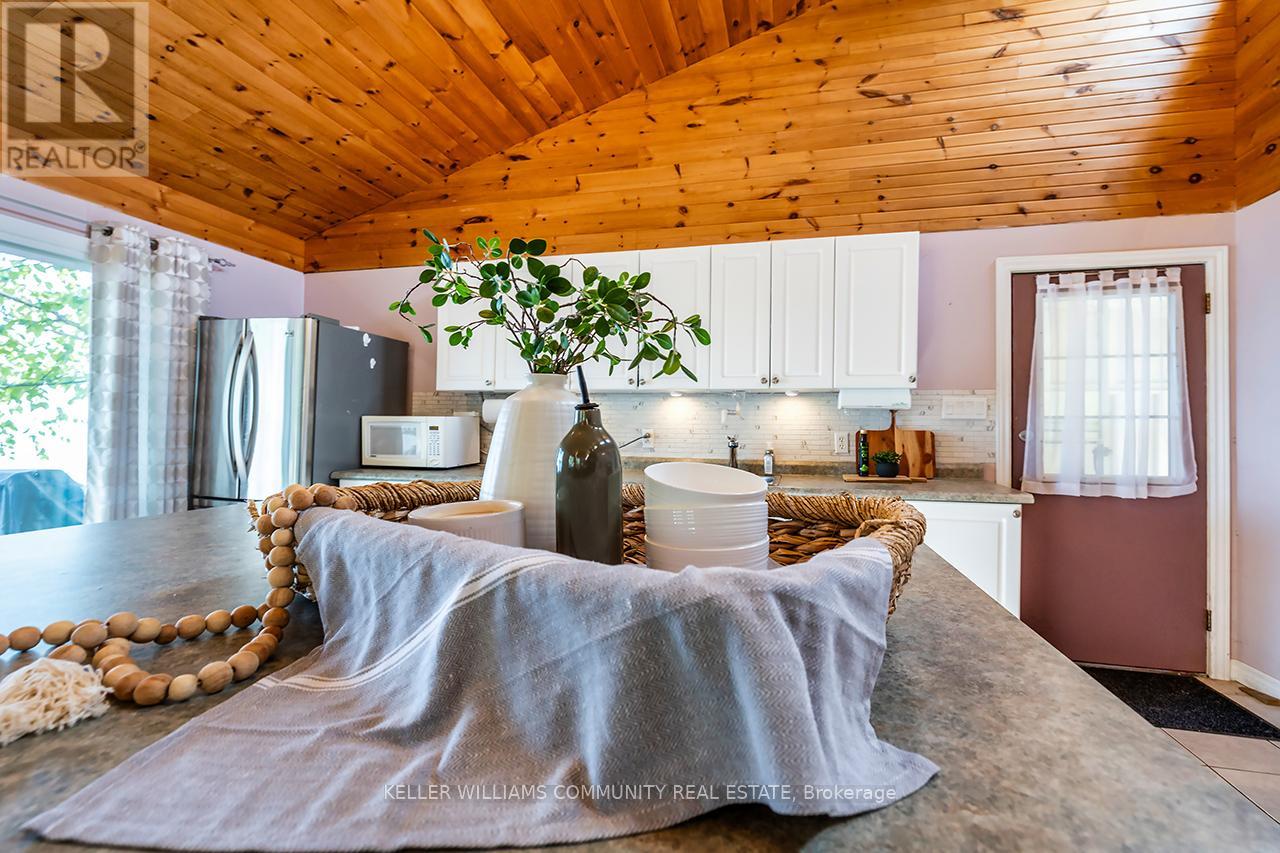 1370 Dunmanus Drive, Selwyn, Ontario  K0L 1T0 - Photo 27 - X12295585