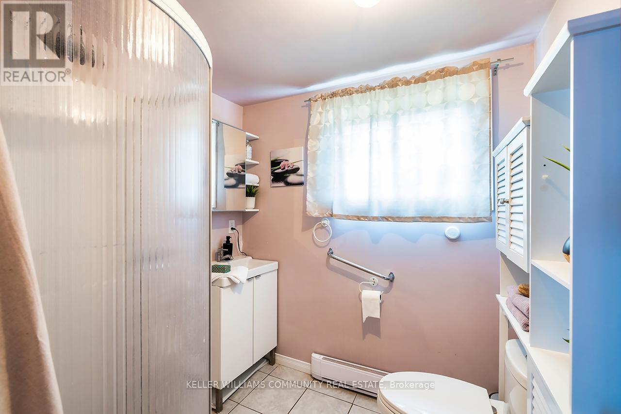 1370 Dunmanus Drive, Selwyn, Ontario  K0L 1T0 - Photo 31 - X12295585