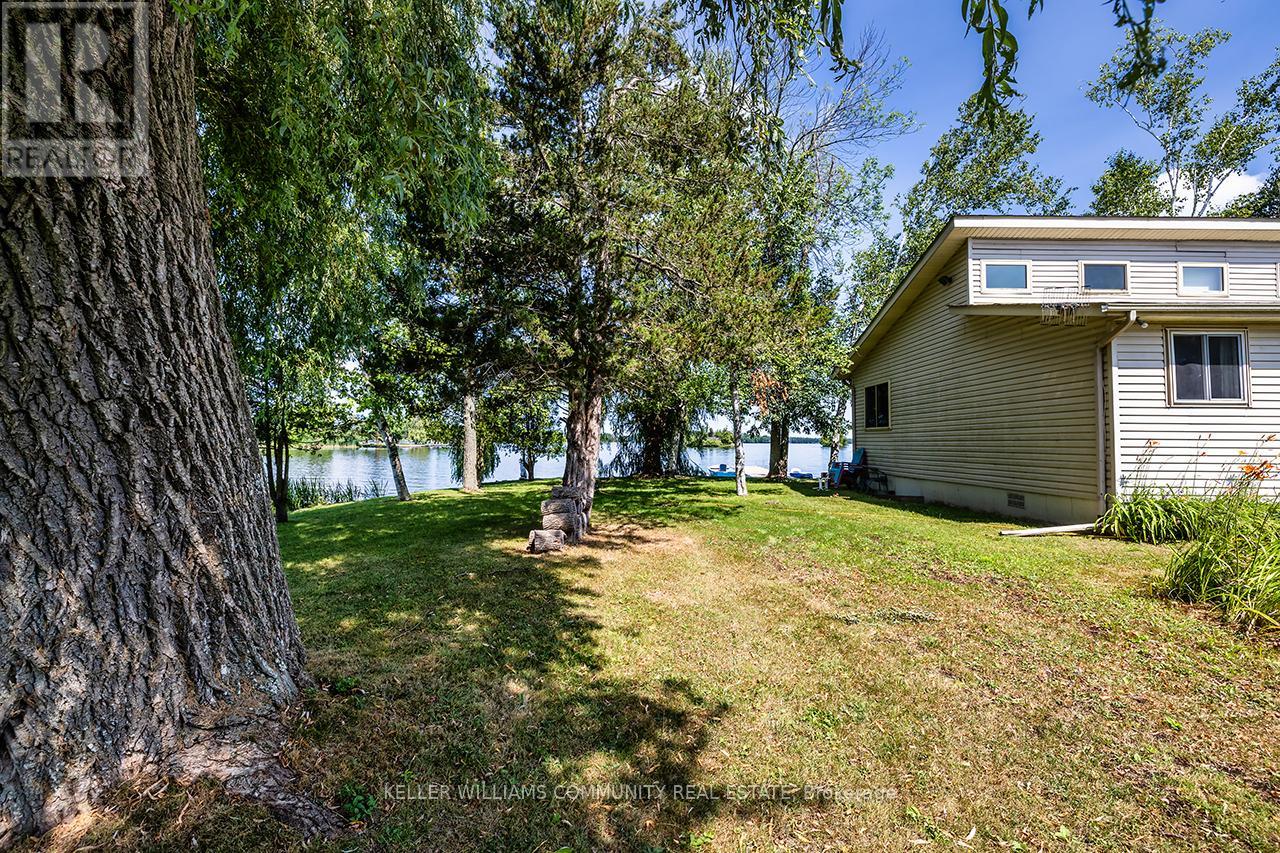 1370 Dunmanus Drive, Selwyn, Ontario  K0L 1T0 - Photo 38 - X12295585