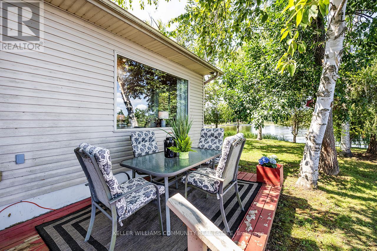 1370 Dunmanus Drive, Selwyn, Ontario  K0L 1T0 - Photo 43 - X12295585