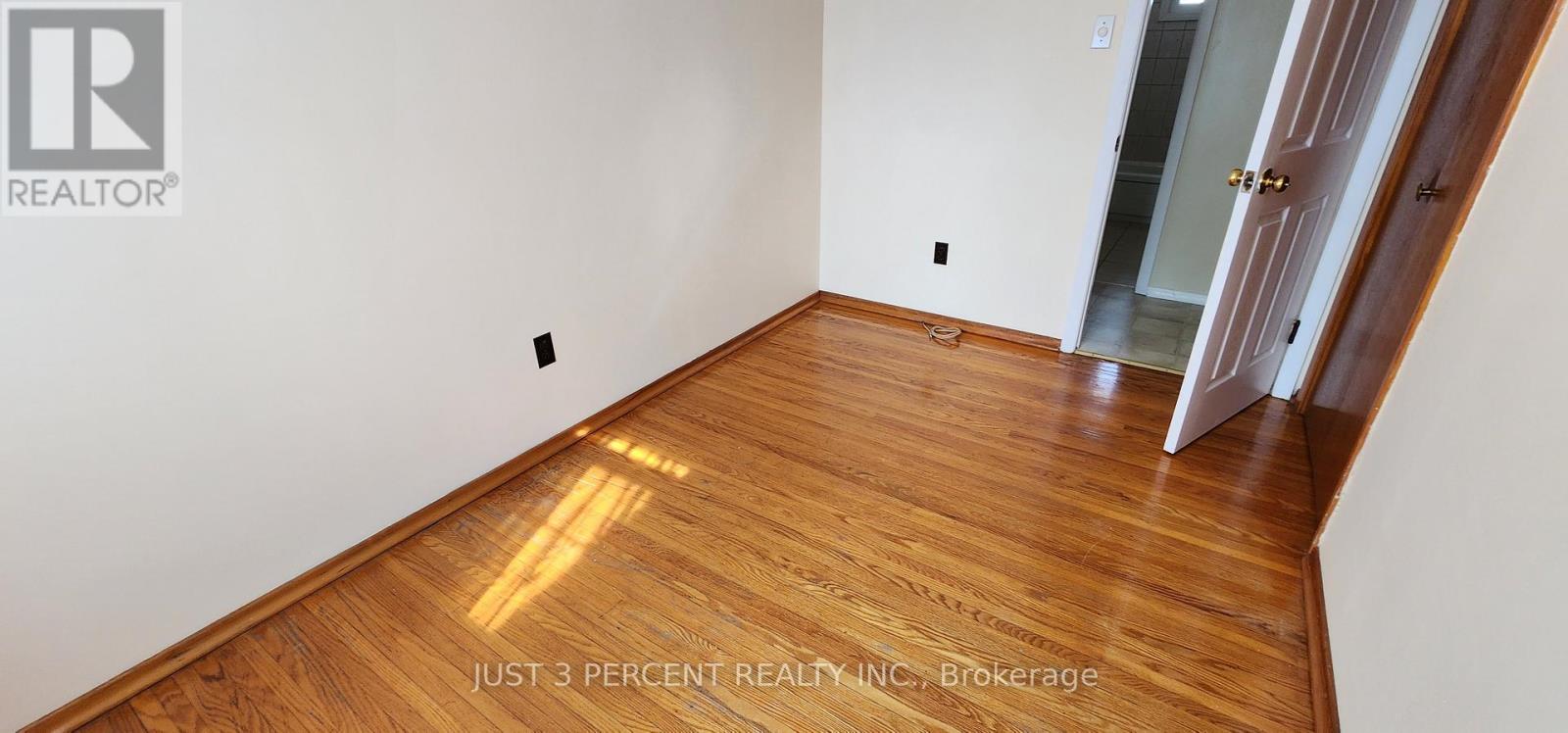 1087 St Paul's Street, Peterborough North (South), Ontario  K9H 6J7 - Photo 24 - X12295718