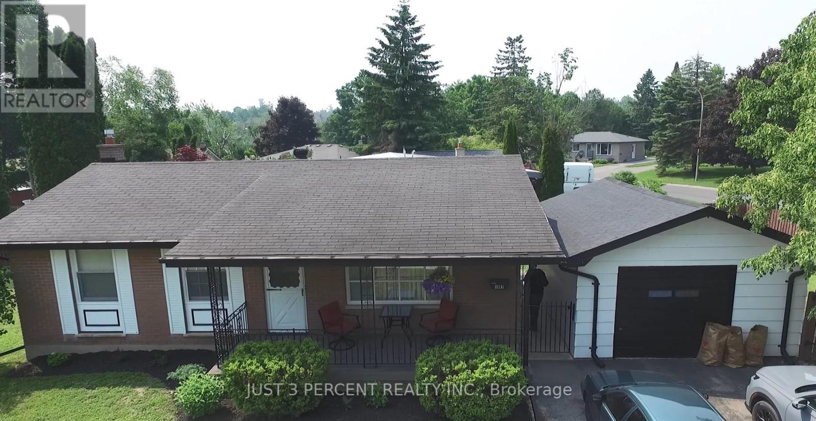 1087 St Paul's Street, Peterborough North (South), Ontario  K9H 6J7 - Photo 3 - X12295718