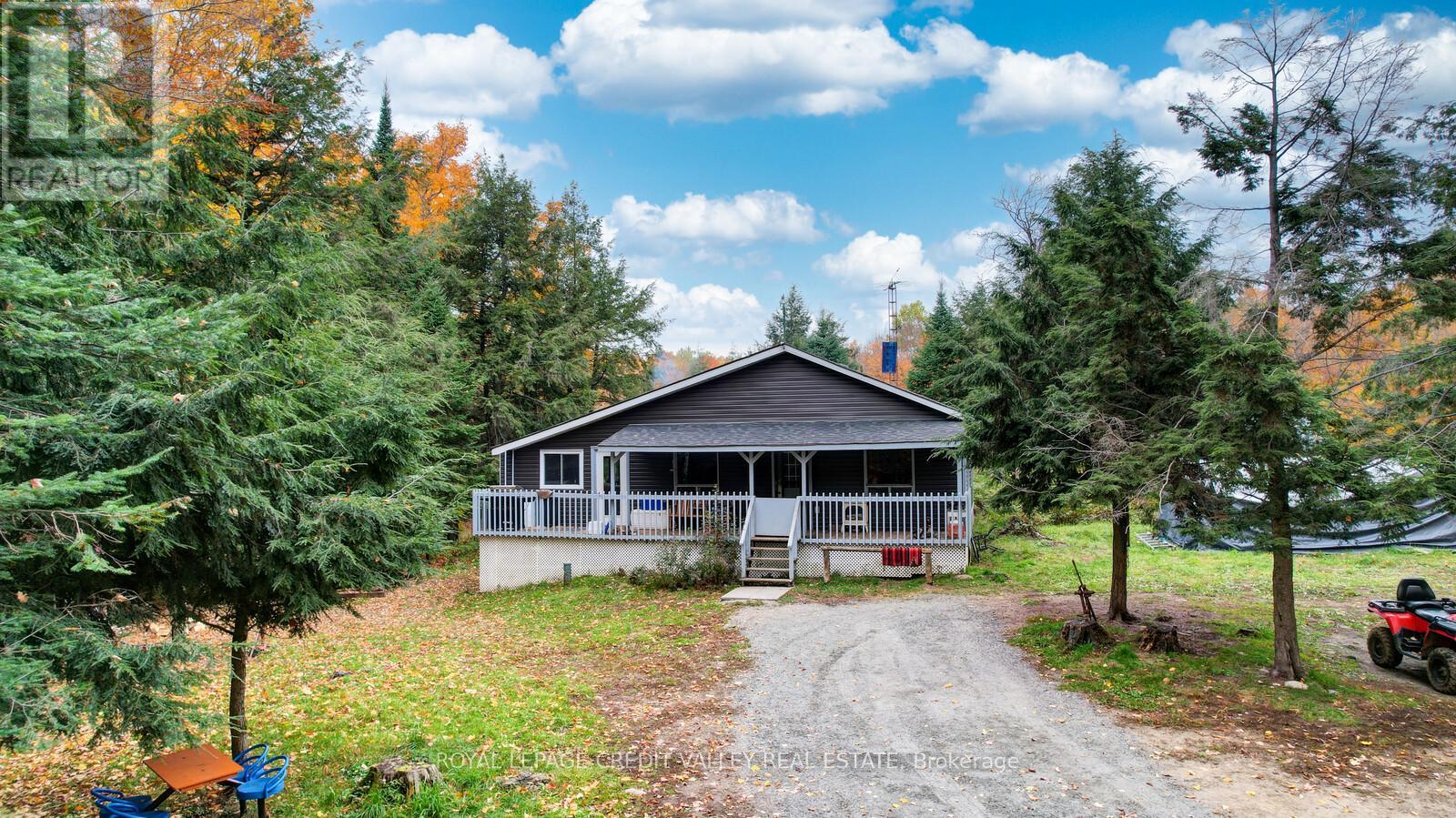 246 Hickey Trail, Hastings Highlands (Herschel Ward), Ontario  K0L 1C0 - Photo 1 - X12295743