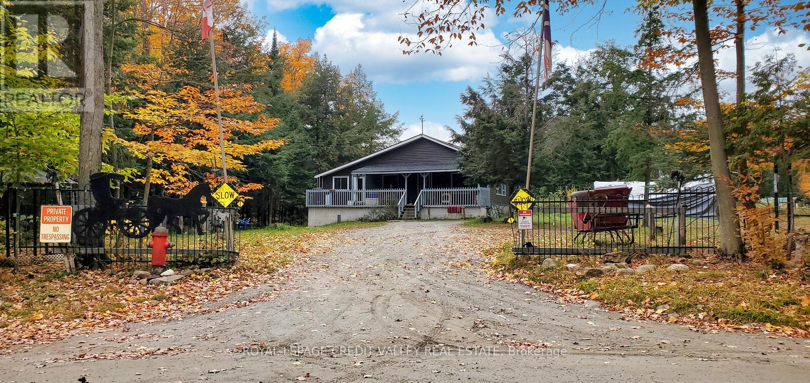 246 Hickey Trail, Hastings Highlands (Herschel Ward), Ontario  K0L 1C0 - Photo 2 - X12295743