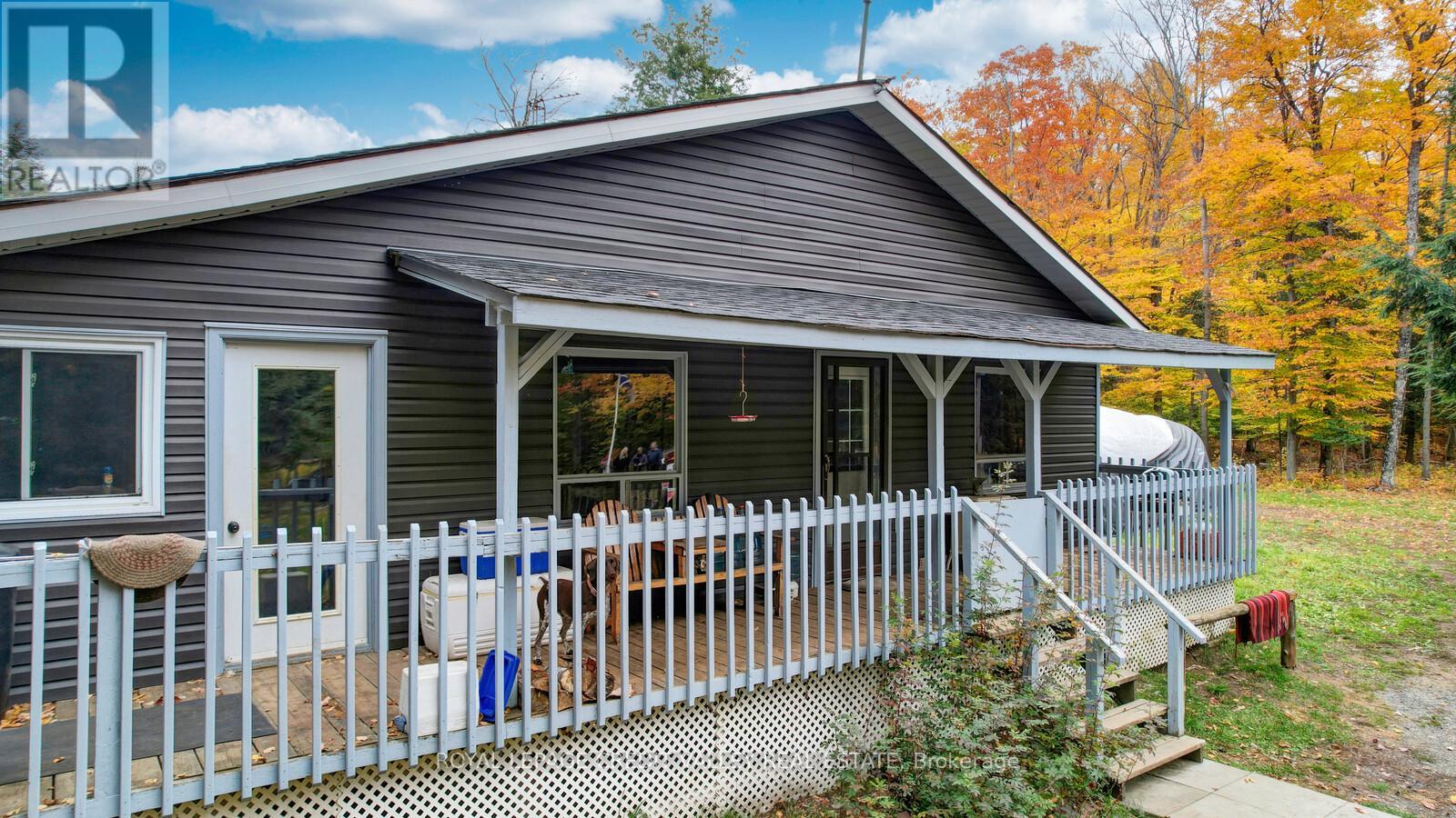 246 Hickey Trail, Hastings Highlands (Herschel Ward), Ontario  K0L 1C0 - Photo 3 - X12295743