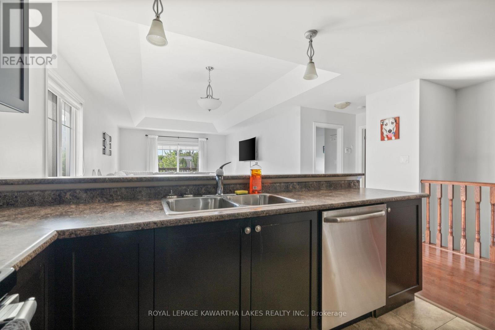 20 Lisbeth Crescent, Kawartha Lakes (Lindsay), Ontario  K9V 0C9 - Photo 14 - X12297290