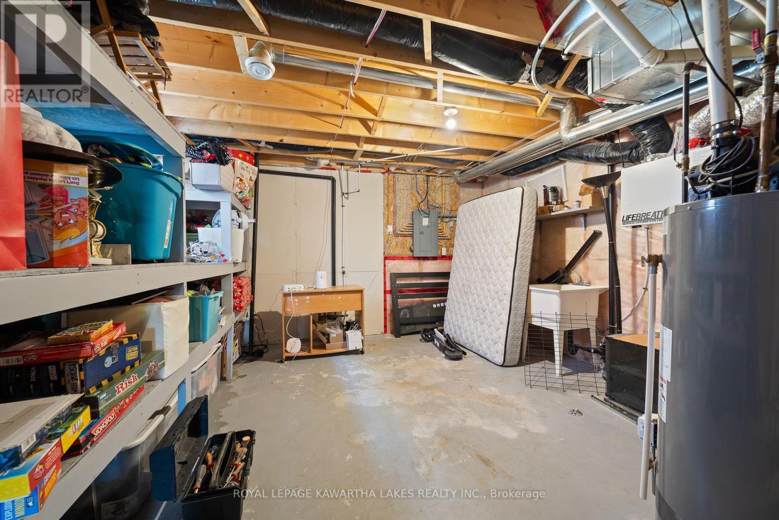 20 Lisbeth Crescent, Kawartha Lakes (Lindsay), Ontario  K9V 0C9 - Photo 29 - X12297290