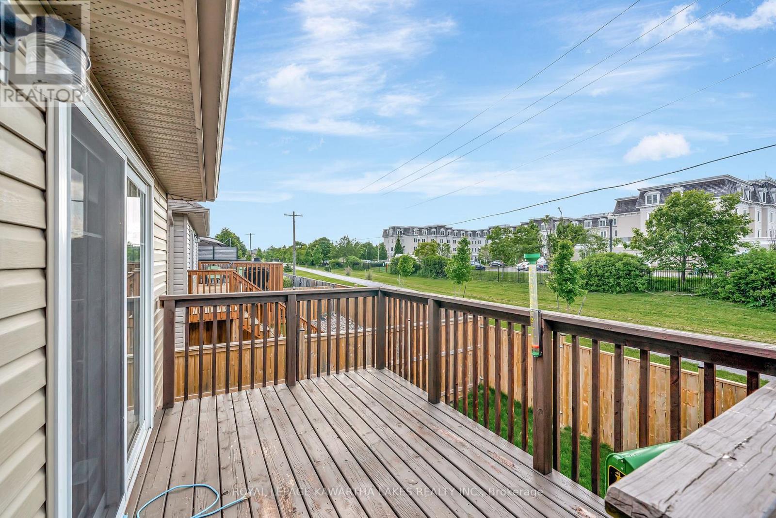 20 Lisbeth Crescent, Kawartha Lakes (Lindsay), Ontario  K9V 0C9 - Photo 33 - X12297290