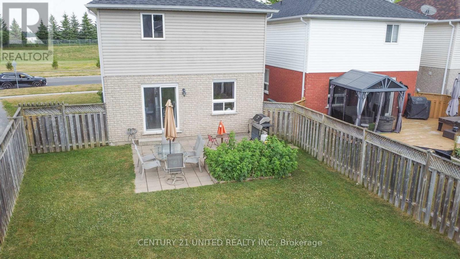 351 Spillsbury Drive, Peterborough West (South), Ontario  K9K 2N6 - Photo 4 - X12297454
