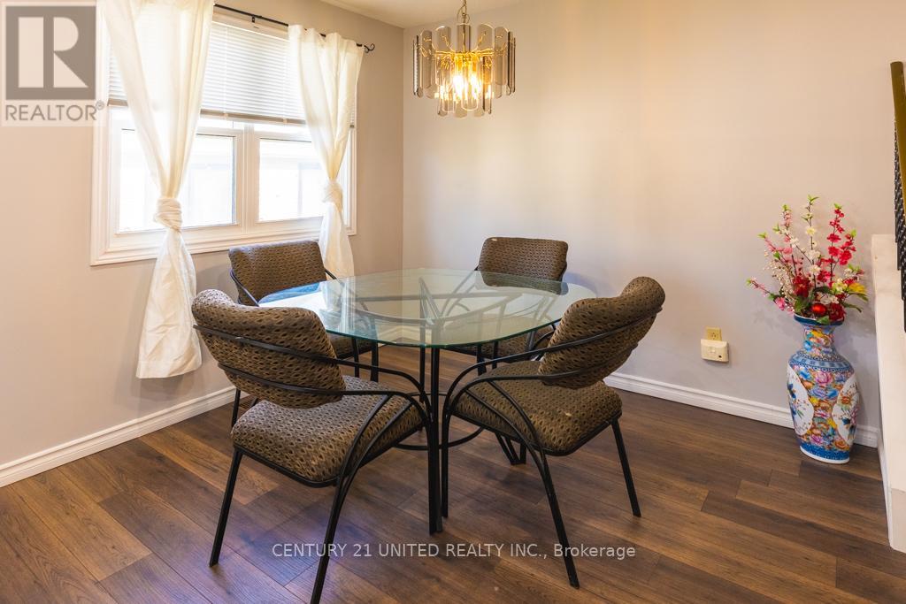 1141 Huntington Circle, Peterborough West (South), Ontario  K9K 2B1 - Photo 3 - X12297814