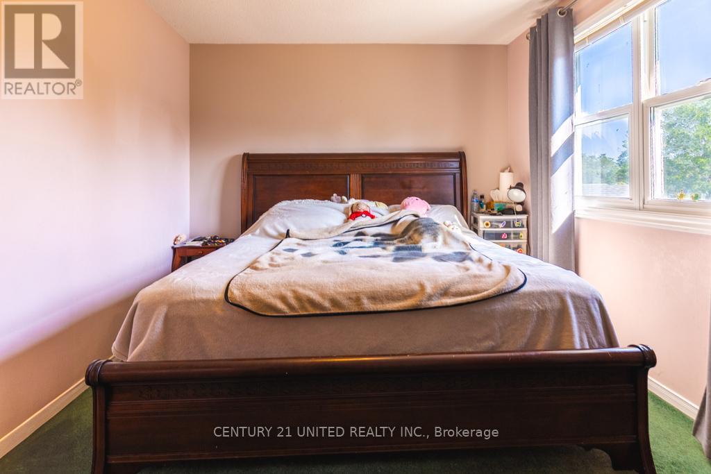 1141 Huntington Circle, Peterborough West (South), Ontario  K9K 2B1 - Photo 7 - X12297814