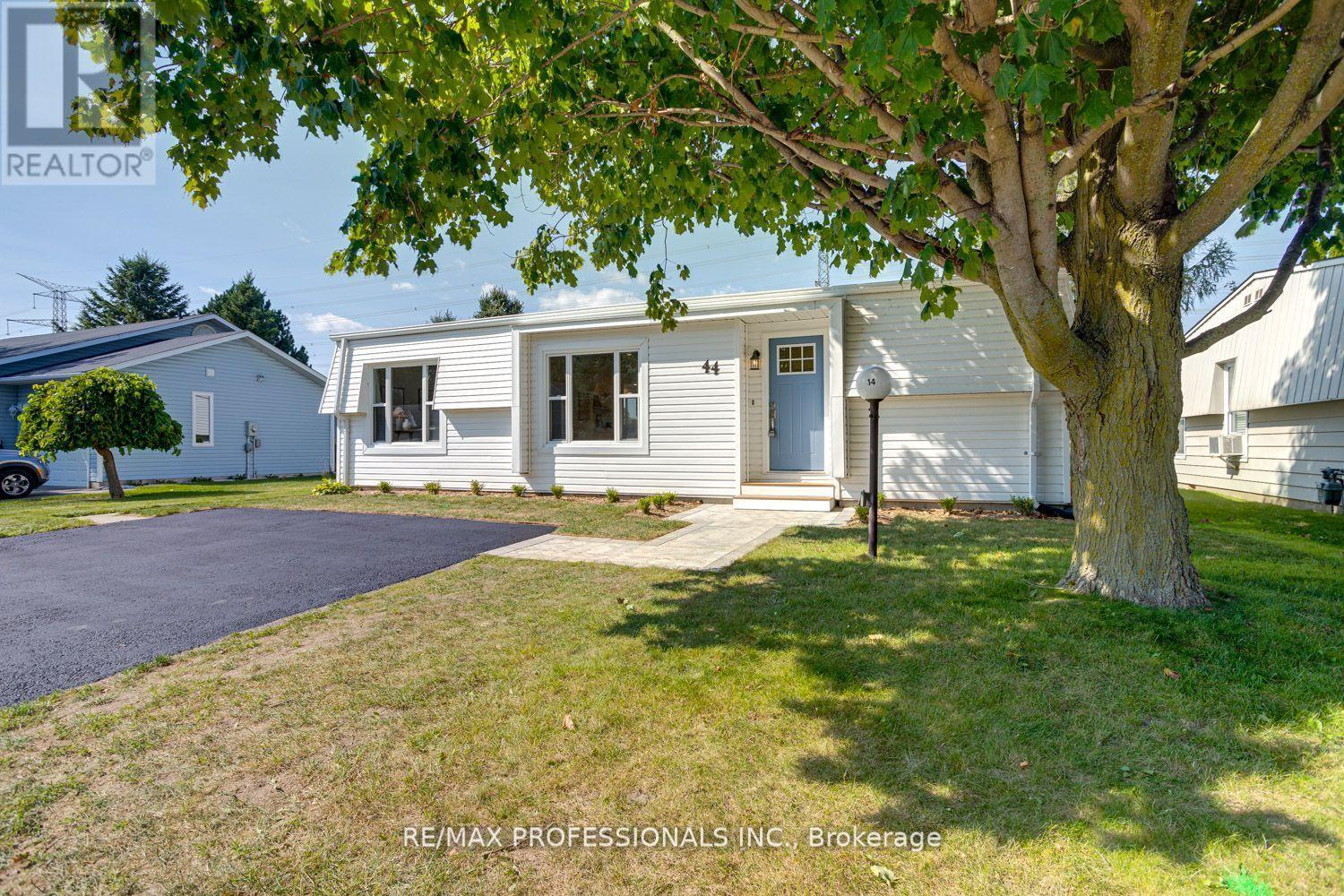 44 Wilmot Trail, Clarington (Bowmanville), Ontario  L1B 1B8 - Photo 1 - E12297722