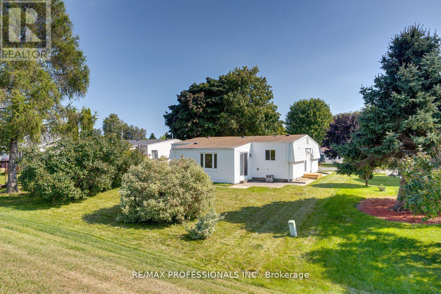 44 Wilmot Trail, Clarington (Bowmanville), Ontario  L1B 1B8 - Photo 36 - E12297722