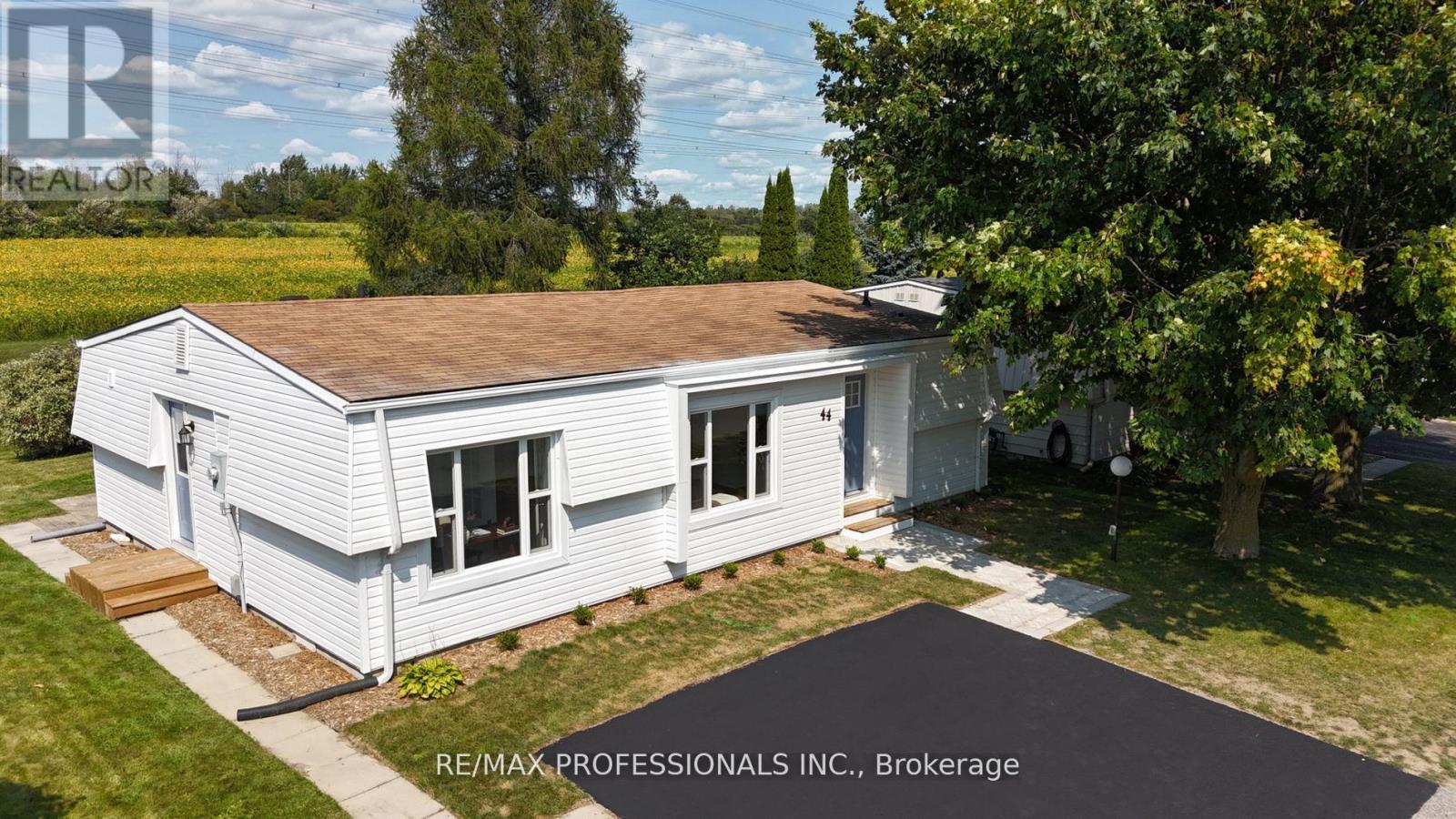 44 Wilmot Trail, Clarington (Bowmanville), Ontario  L1B 1B8 - Photo 37 - E12297722