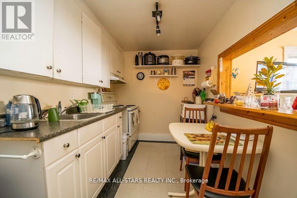 833 Crawford Drive, Peterborough South (West), Ontario  K9J 3W9 - Photo 3 - X12298579