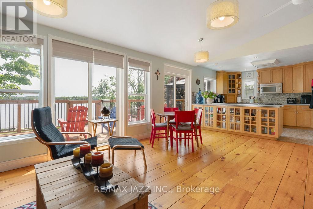 44 Butternut Drive, Kawartha Lakes (Fenelon), Ontario  K9V 4R1 - Photo 11 - X12298592