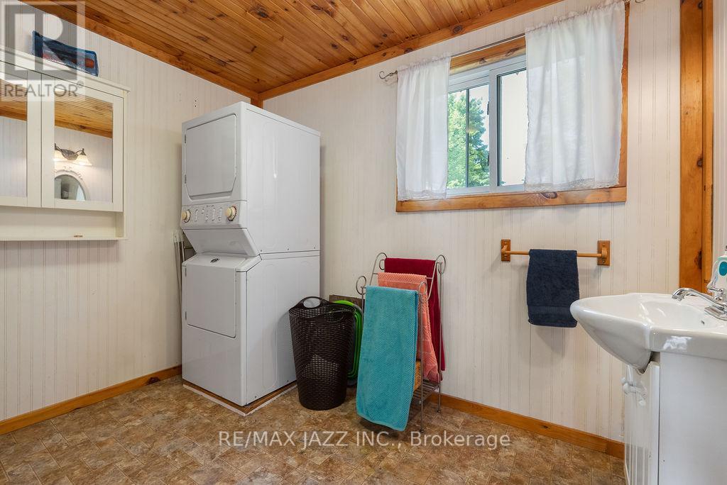 44 Butternut Drive, Kawartha Lakes (Fenelon), Ontario  K9V 4R1 - Photo 18 - X12298592