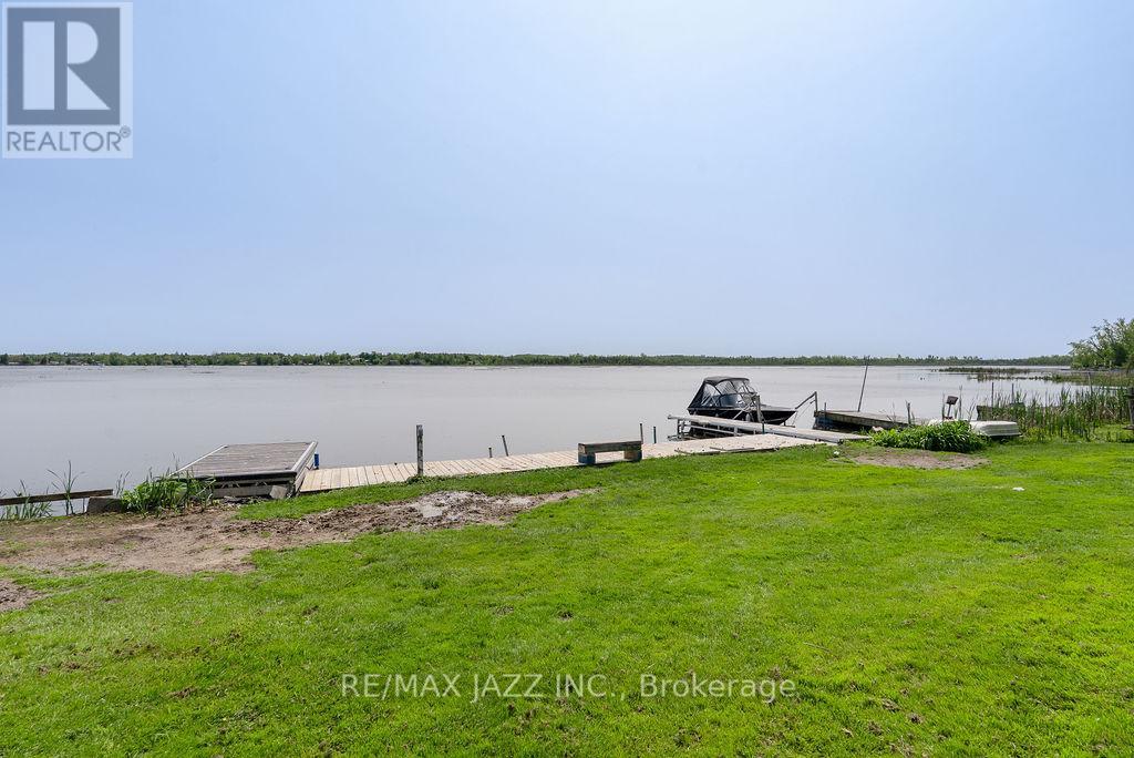 44 Butternut Drive, Kawartha Lakes (Fenelon), Ontario  K9V 4R1 - Photo 36 - X12298592