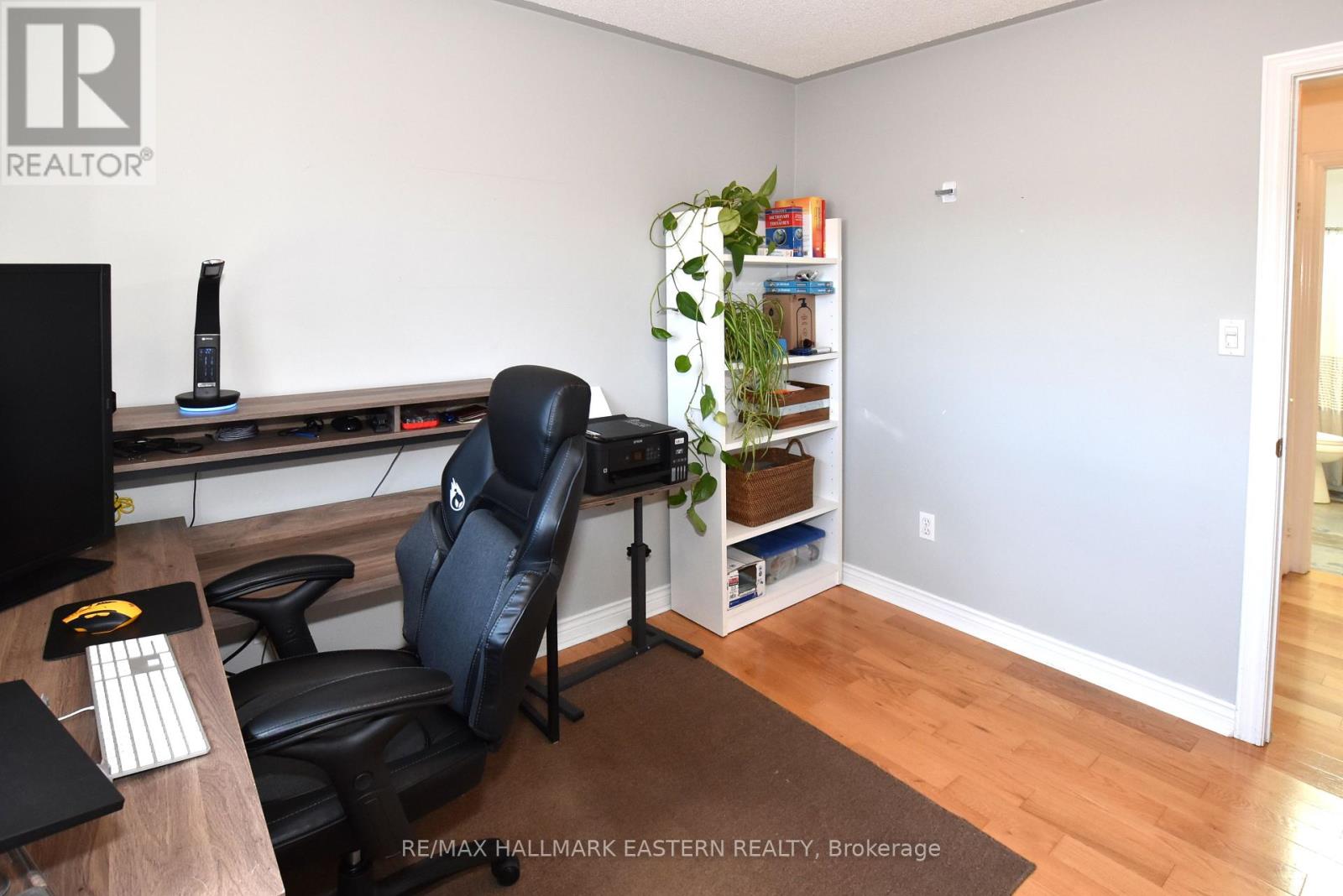 1362 Bobolink Court, Peterborough West (North), Ontario  K9K 2H9 - Photo 12 - X12299700