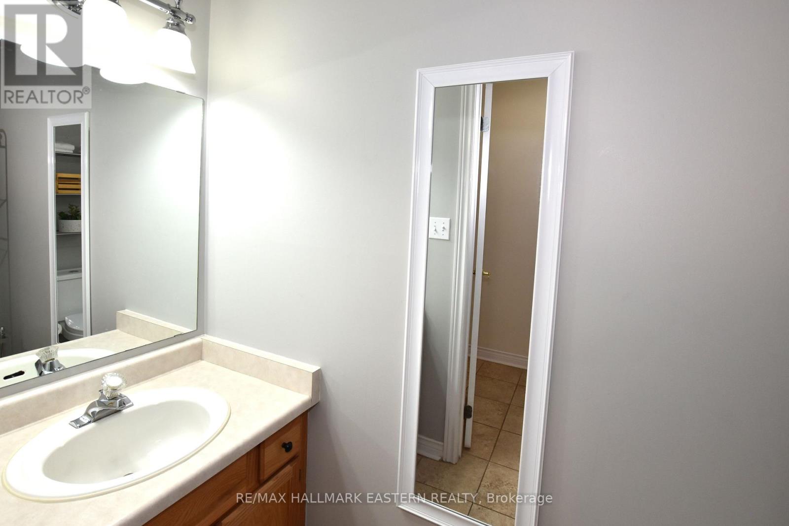 1362 Bobolink Court, Peterborough West (North), Ontario  K9K 2H9 - Photo 21 - X12299700