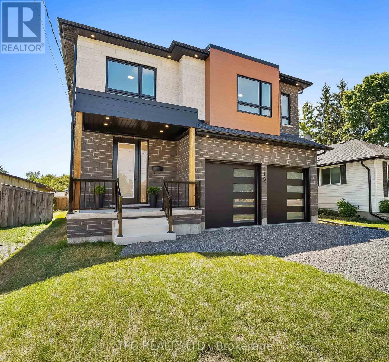 678 OTONABEE DRIVE, peterborough south (east), Ontario