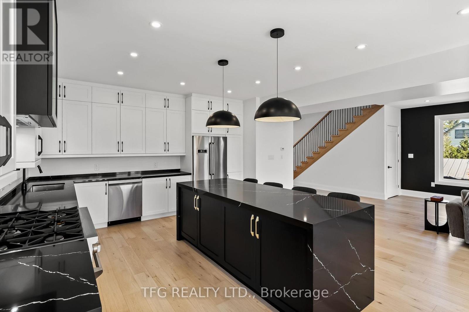 678 Otonabee Drive, Peterborough South (East), Ontario  K9J 7P9 - Photo 13 - X12299898